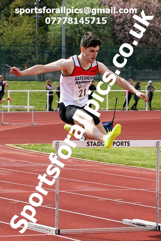 Hurdles, 2021 NECAA Middlesbrough Open Meting, Sunday, May 9th. Photo: David T. Hewitson/Sports for All Pics